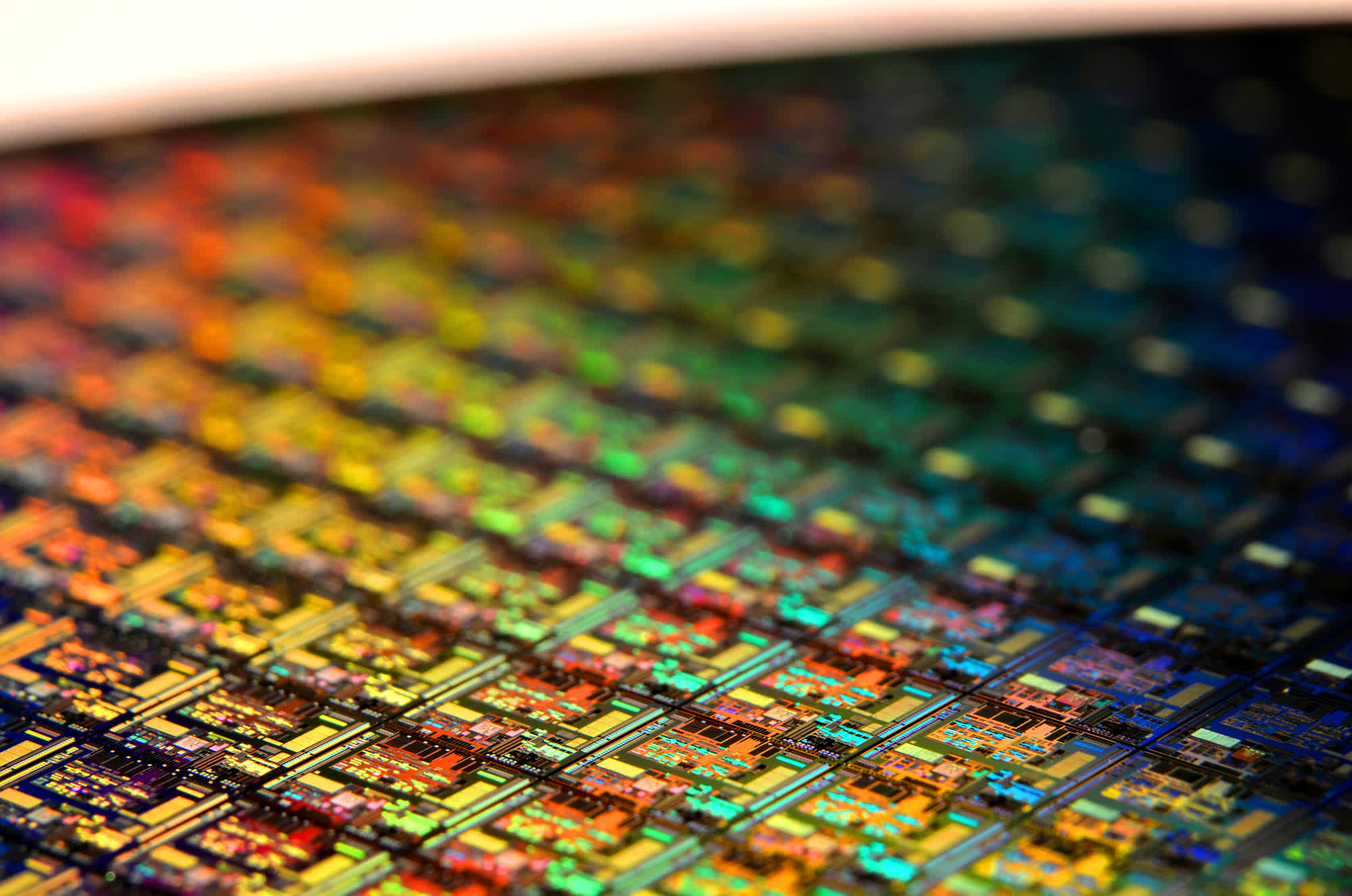 2D memory chip achieves 94% yield, extends Moore's Law