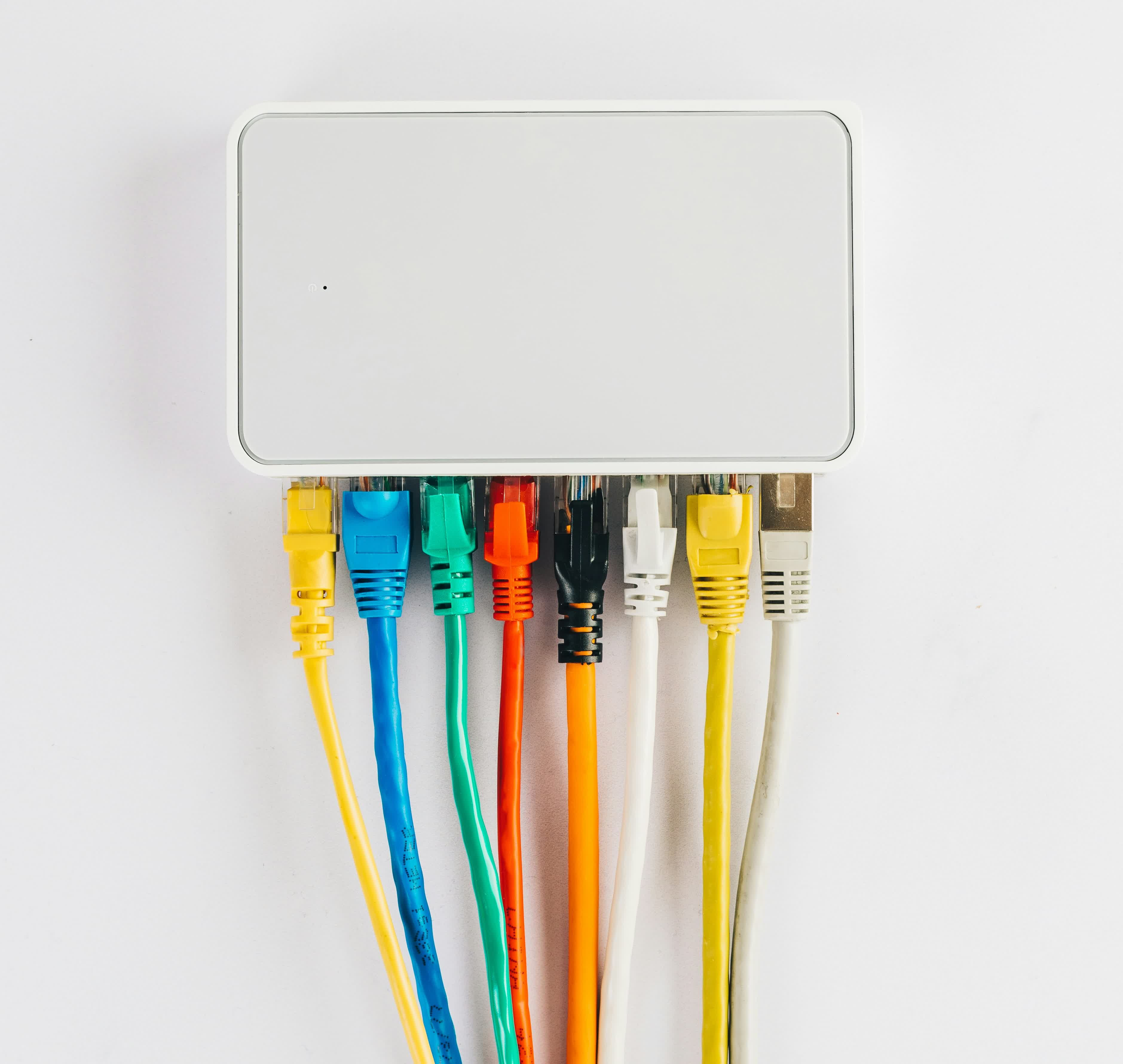 The US moves to block most new routers made overseas