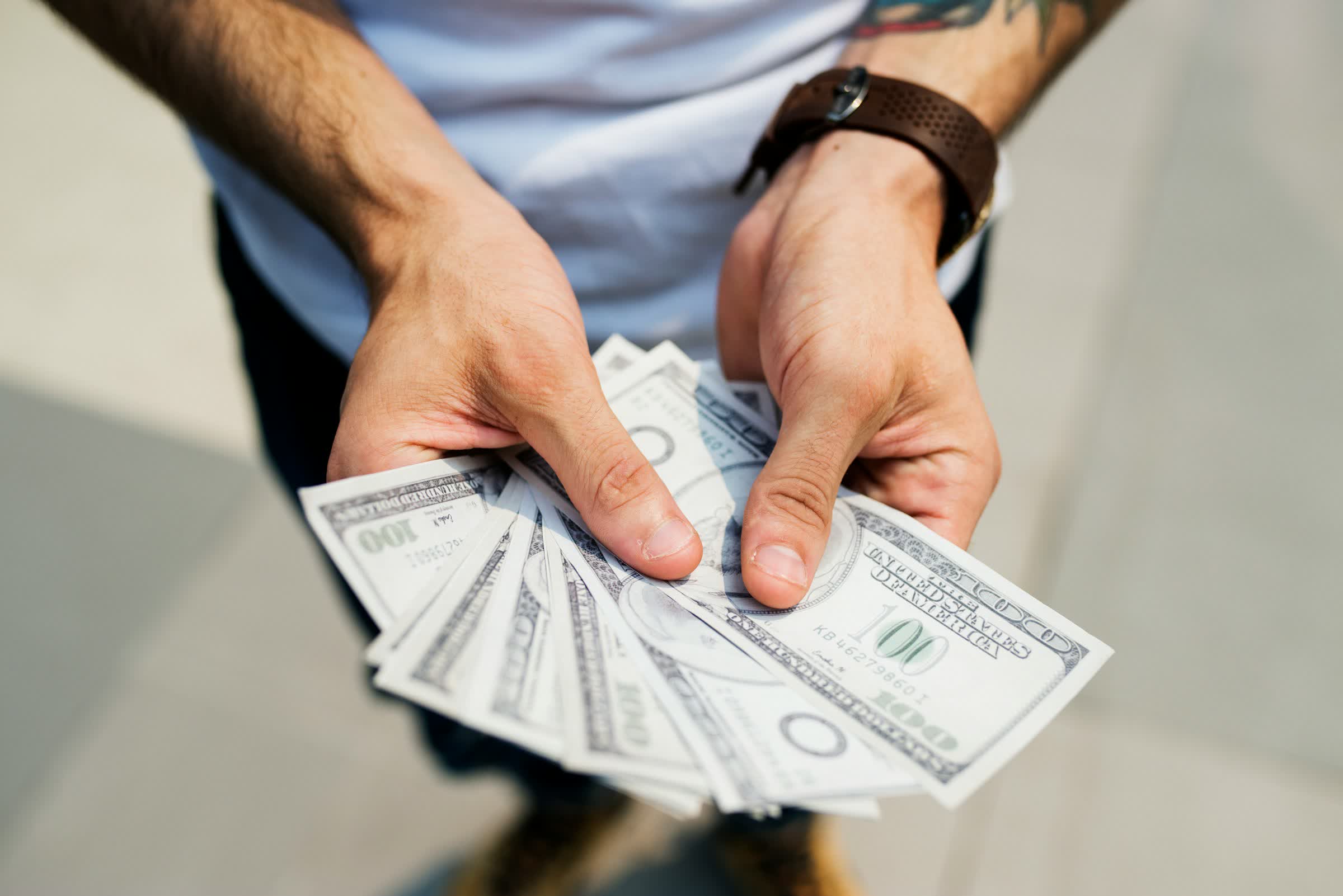 $1,000-a-month basic income program launches for workers displaced by AI