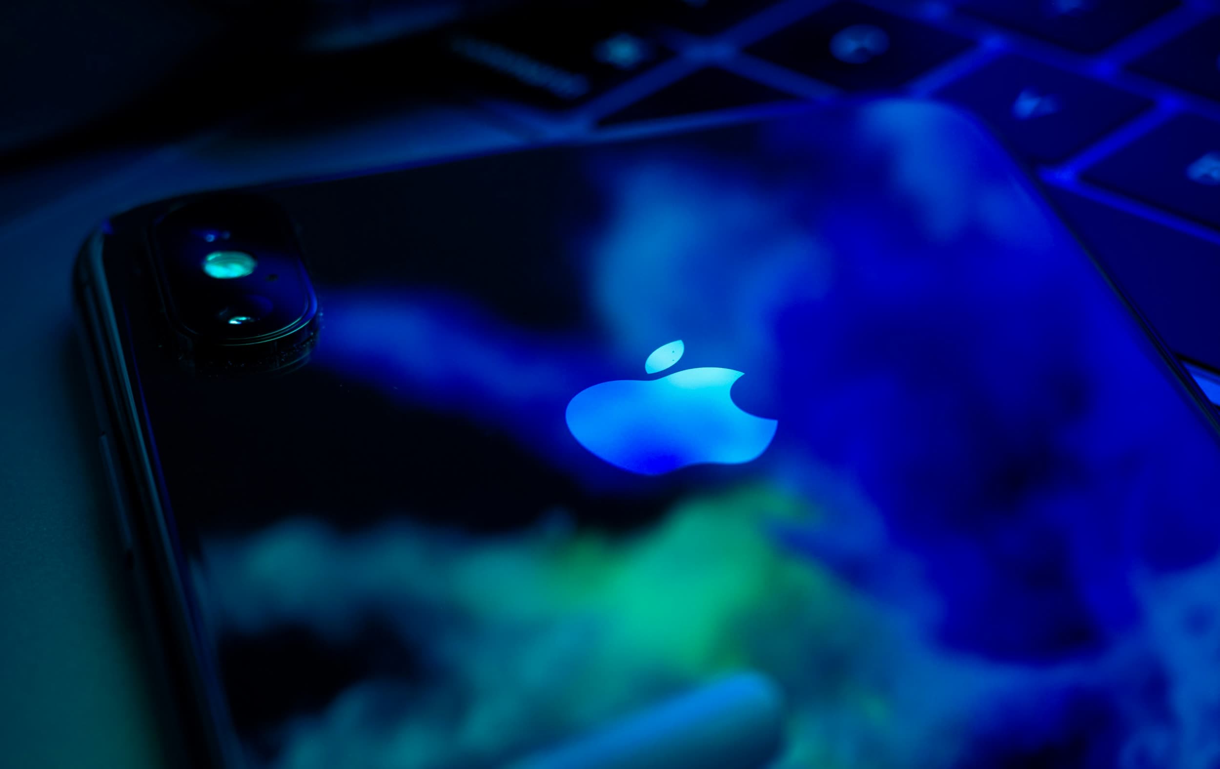 Apple is reportedly working on a holographic iPhone, an AI pendent, and AirPods Pro with AI cameras