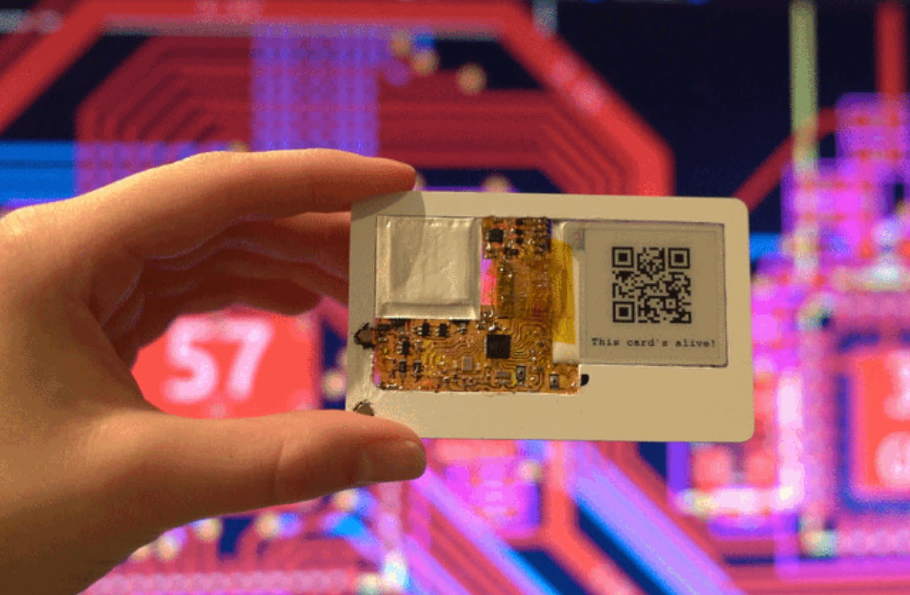 Redditor builds a truly credit card-sized computer
