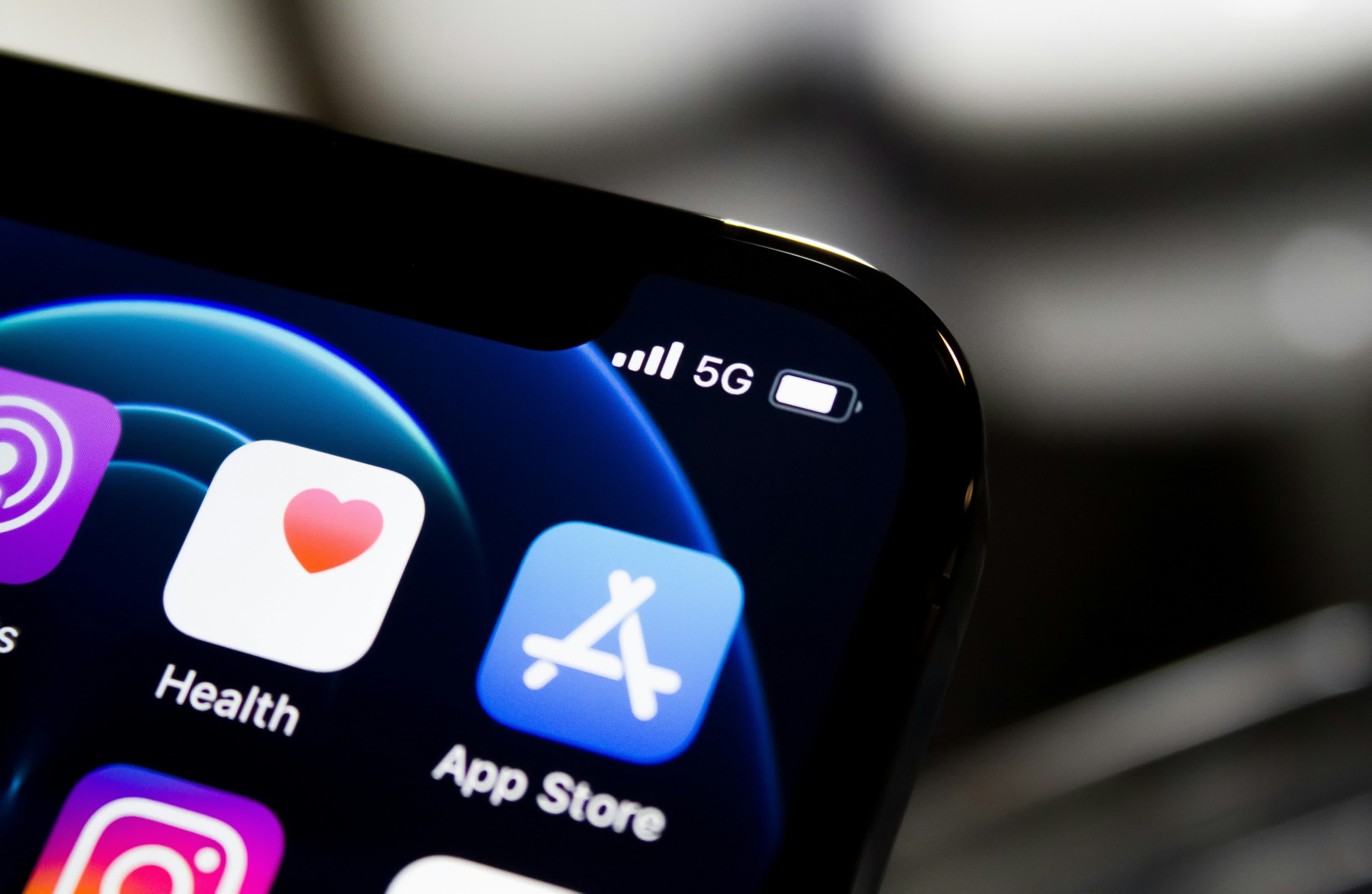 Apple pulled VK's apps in Russia without warning, so the Kremlin is telling users to switch to Android