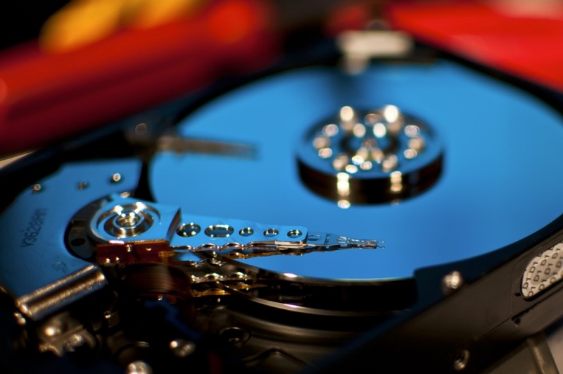 HGST crams 10 TB into helium-filled datacenter hard drive