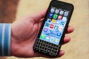 blackberry ryan seacrest-backed typo iphone keyboard lawsuit keyboard ryan seacrest typo keyboard