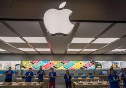 apple talks comcast streaming- service streaming tv