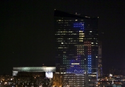 gamer delight skyscraper-sized tetris game skyscraper found tetris