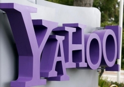 yahoo plots youtube rival summer debut delay youtube yahoo video service