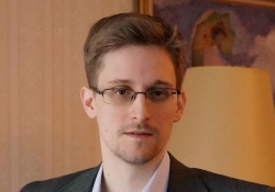oliver stone edward snowden nsa movie biopic