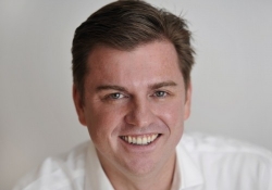 gopro names -microsoft executive tony bates president