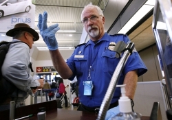 tsa battery consumer electronics airport mobile device uncharged
