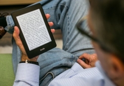 kindle software update lets share amazon library partner amazon kindle e-reader x-ray kindle paperwhite kindle freetime unlimited kindle voyage kindle e-reader word wise family library