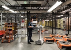 amazon cyber cyber monday e-commerce robots roomba fulfillment center kiva systems