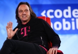 t-mobile sprint verizon att quarterly results customers subscribers john legere wireless customers wireless subscribers