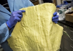 batteries bulletproof kevlar fibers explode research battery science battery technology kevlar electrons lithium ions