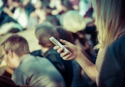 smartphones iot cisco smartphone data wireless data wearables mobile data visual network index