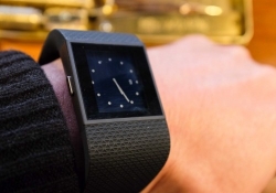 fitbit advises rash sufferers break wearing wearable smartwatch fitbit fitness tracker rash skin rash