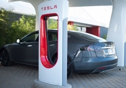 elon musk tesla battery toyota supercharger toyota mirai home battery