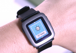 pebble kickstarter timeline watch e-paper color e-paper smartwatch pebble time color display