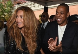 jay tidal apple spotify beats free music streaming music music streaming taylor swift coldplay beyonce jay z music streaming service shawn corey carter shawn carter madonna ad supported music
