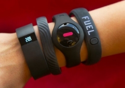 nice-- pebble google glass smart watch smart glasses guest wearables fitbit fitness tracker fitness band apple watch hololens