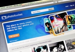 men arrested photobucket hacking conspiracy illegally accessing private photos hacking arrest pictures images photos hackers photobucket photofucket