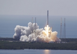 spacex nasa international space station elon musk iss falcon 9 rocket spacex falcon 9