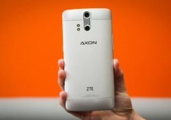 zte axon android smartphone