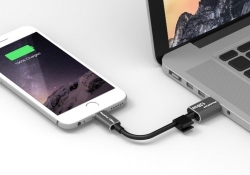 tiny iphone charger 128gb extra storage built apple ios external storage photofast photofast memoriescable memoriescable charging cable lightning cable mobile storage