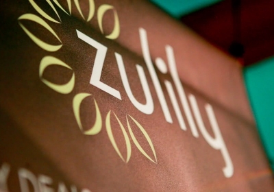 qvc acquire online shopping site zulily billion acquisition zulily darrell cavens mike george e--commerce