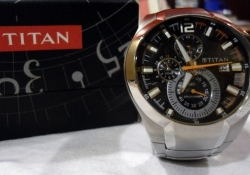 indian titan hp smartwatch wearables watches bold motion
