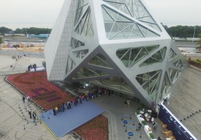 dji opened flagship camera drone retail store retail store drone drone maker camera drone flagship store frank wang