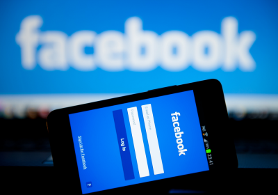 facebook testing multiple feeds mobile