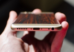 iphone apple rumor waterproof lightning iphone 7 headphone jack