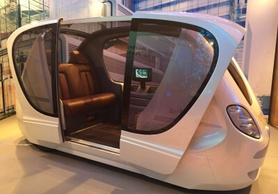 driverless commuter pods rolling singapore driverless autonomous self-driving car transportation mobility pods driverless pods 2getthere smrt services colin lim