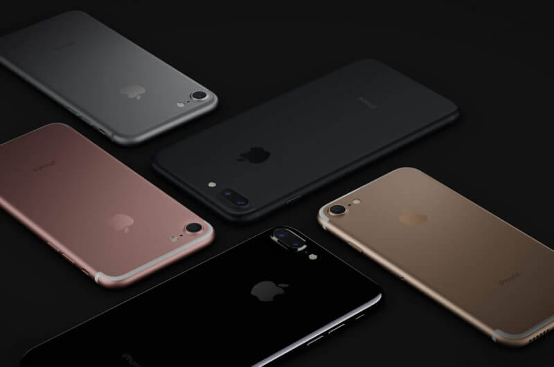 Apple says it was right to remove "dinosaur" headphone jack from the iPhone 7