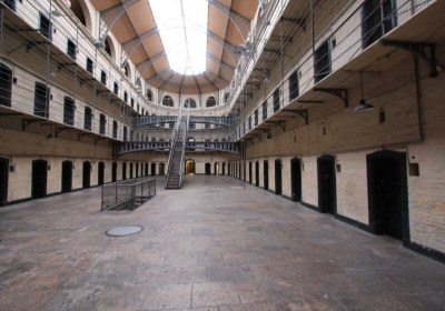 woman facebook fake profile jail