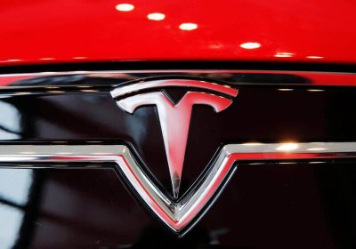 tesla musk self driving car