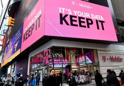 t-mobile uncarrier t-mobile uncarrier john legere ces 2017 kickback
