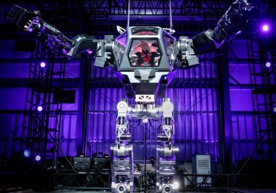 ceo jeff bezos amazon robot jeff bezos mech method-2