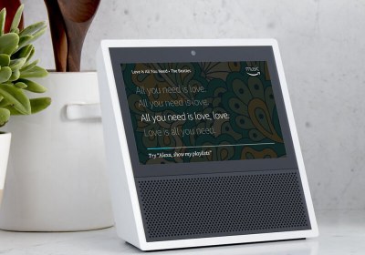 amazon alexa-powered echo show alexa