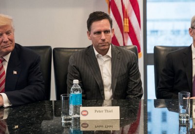 trump sweeping white house tech council