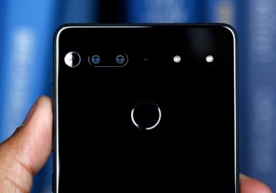 essential phone smartphone essential