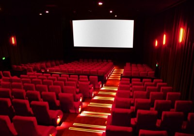 netflix movies theaters