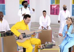 watch ariana grande roots nintendo labo nintendo found nintendo switch labo