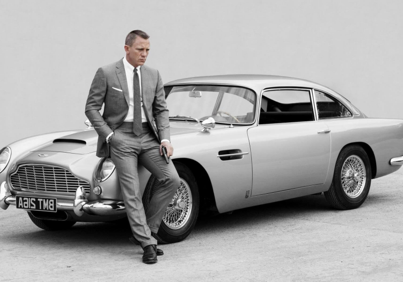 Aston Martin is rebuilding James Bond's Goldfinder DB5