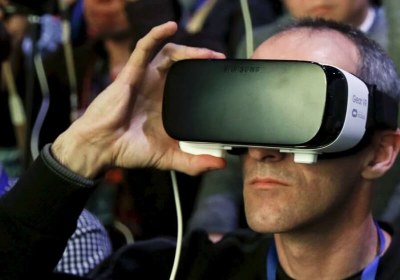 analysts sony htc sales figures vr vr headset oculus ar sales forecast ar headset