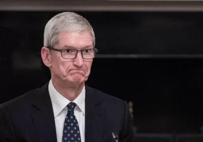 apple tariffs Tim Cook