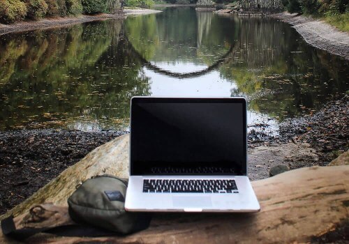 lte broadband wireless modem 5g laptop notebook outdoors wilderness