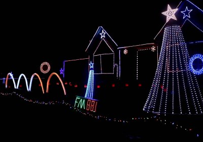 Ever Wondered How Those Computer-Controlled Christmas Light Displays Work?