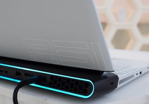 alienware laptop area 51